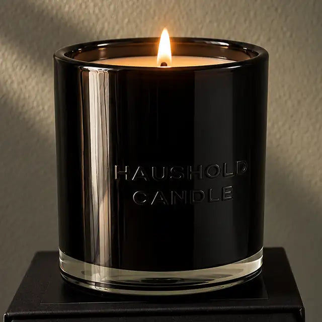 A HAUSHOLD CANDLE